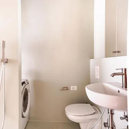 Creative Design Loft In Citta Studi * מילאנו